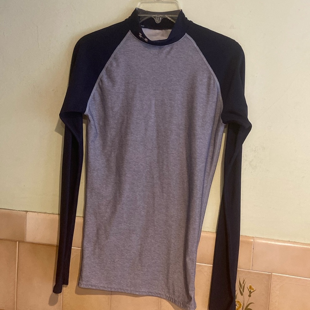 Original Under Armour mock neck  shirt MEDIUM